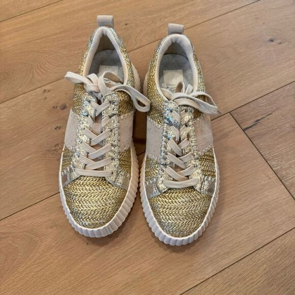 Dolce Vita ‘Dolley’ sneakers - Picture 3 of 8